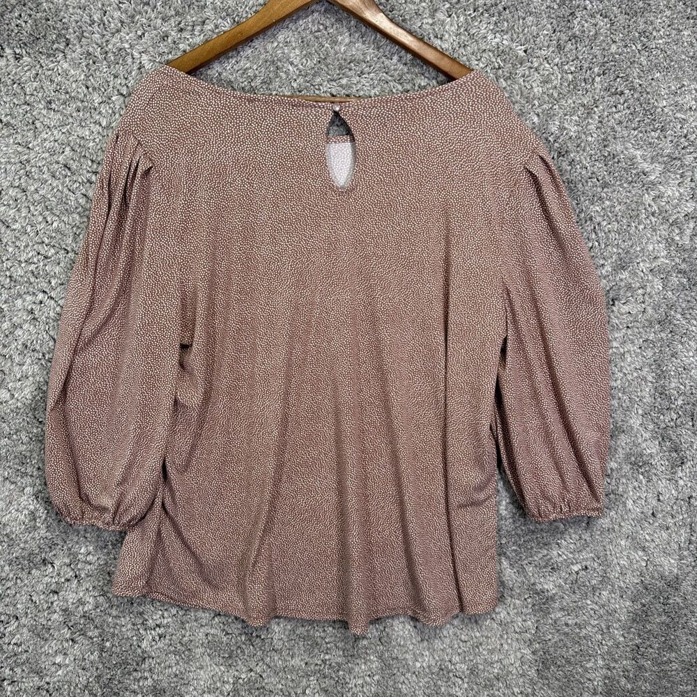 Adrianna Papell Blouse Top Size 1X Polka Dot Taupe Neutral Stretch 3/4 Sleeve - Picture 7 of 10